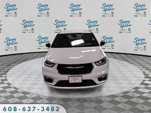 2025 Chrysler Pacifica L