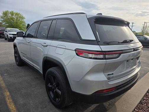 Silver Zynith 2024 Jeep Grand Cherokee Limited
