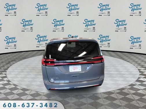 2025 Chrysler Pacifica L