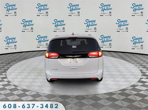 2026 Chrysler Voyager LX