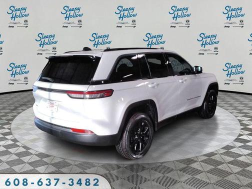 2026 Jeep Grand Cherokee Altitude