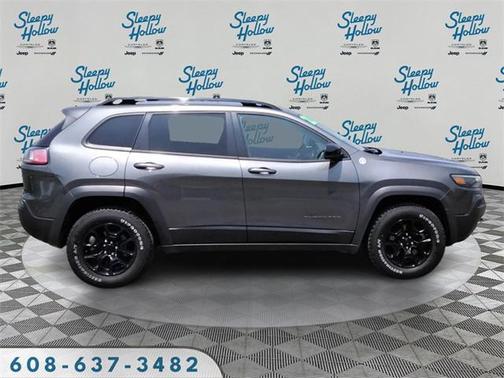 2022 Jeep Cherokee Trailhawk
