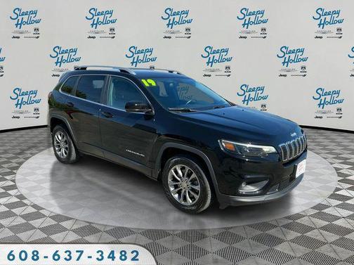Diamond Black Crystal Pearlcoat 2019 Jeep Cherokee Latitude Plus