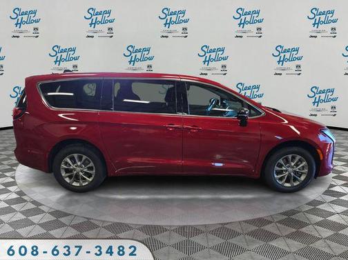 Red Hot Pearlcoat 2027 Chrysler Pacifica L