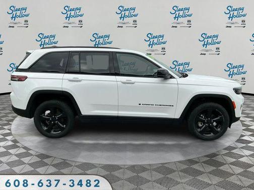 Bright White Clearcoat 2024 Jeep Grand Cherokee Limited