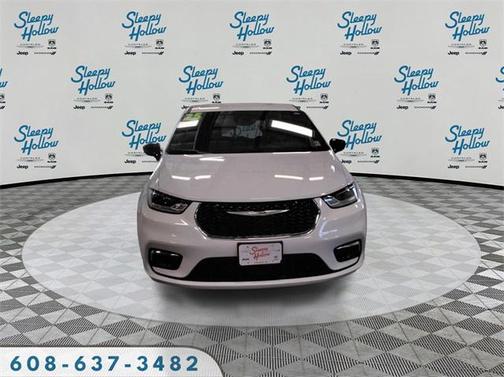 2025 Chrysler Pacifica L