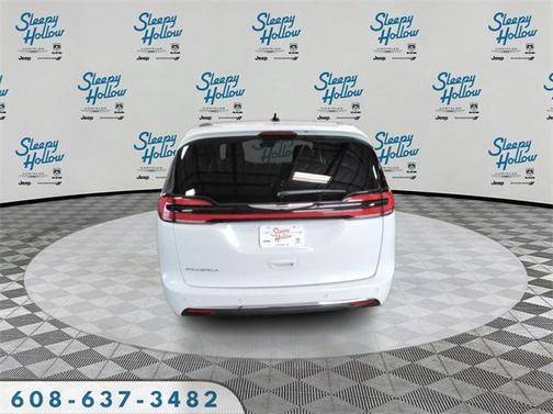 2025 Chrysler Pacifica L