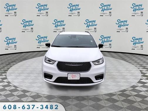 2026 Chrysler Pacifica L