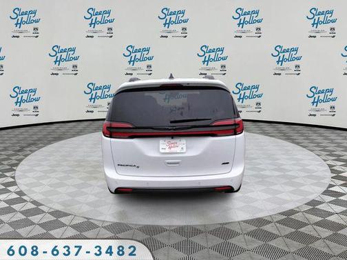 2026 Chrysler Pacifica L