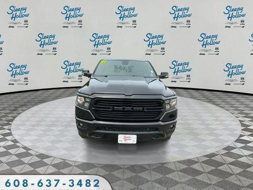 Diamond Black Crystal Pearlcoat 2021 RAM 1500 Big Horn/Lone Star