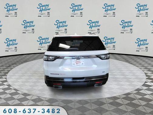 Iridescent Pearl Tricoat 2021 Chevrolet Traverse Premier