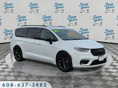 Bright White Clearcoat 2025 Chrysler Pacifica Limited
