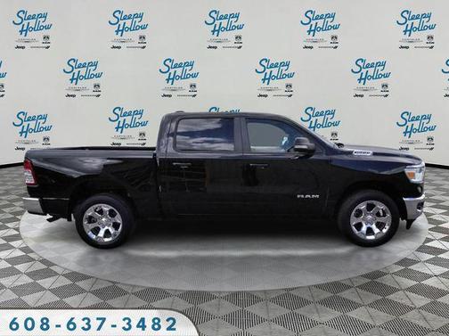 Diamond Black Crystal Pearlcoat 2022 RAM 1500 Big Horn/Lone Star