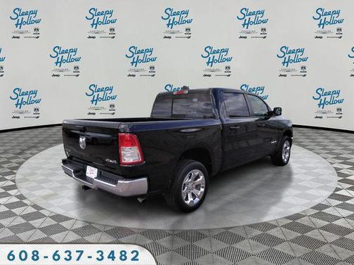 Diamond Black Crystal Pearlcoat 2022 RAM 1500 Big Horn/Lone Star