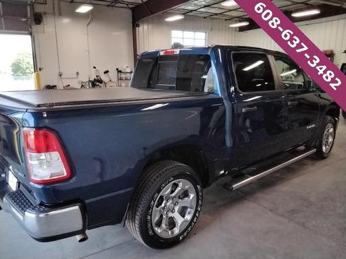 Patriot Blue Pearlcoat 2023 RAM 1500 Big Horn/Lone Star