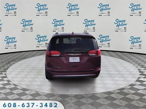 2018 Chrysler Pacifica Touring-L