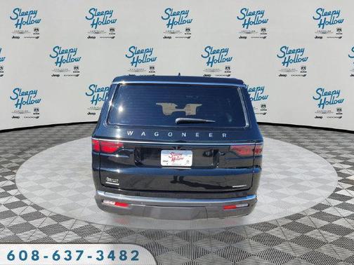 Diamond Black Crystal Pearlcoat 2022 Jeep Wagoneer Series III 4x4