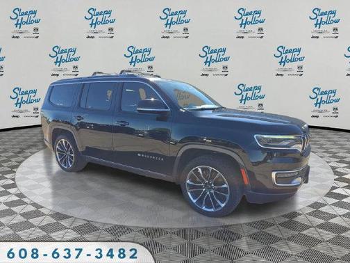 Diamond Black Crystal Pearlcoat 2022 Jeep Wagoneer Series III 4x4