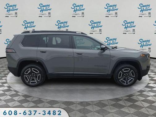 Sting-Gray Clearcoat 2026 Jeep Cherokee Laredo 4x4