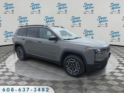 Sting-Gray Clearcoat 2026 Jeep Cherokee Laredo 4x4