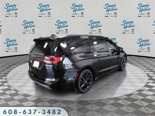 2025 Chrysler Pacifica Limited