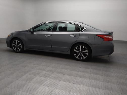 2016 Nissan Altima 2.5 SR