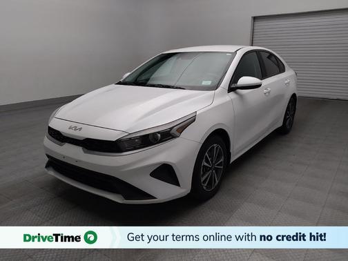 Snow White Pearl 2023 Kia Forte LXS