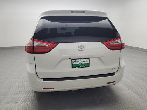 2017 Toyota Sienna XLE Premium