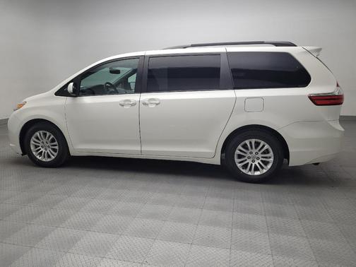 2017 Toyota Sienna XLE Premium