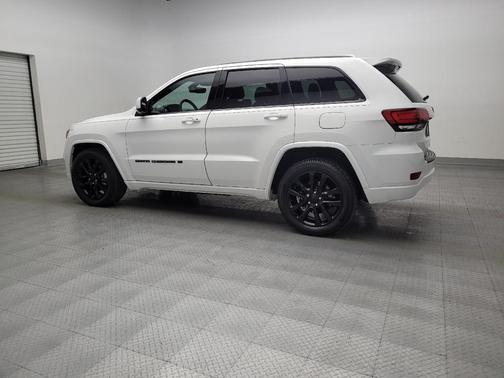 2022 Jeep Grand Cherokee Laredo