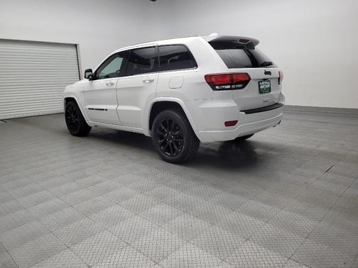 2022 Jeep Grand Cherokee Laredo