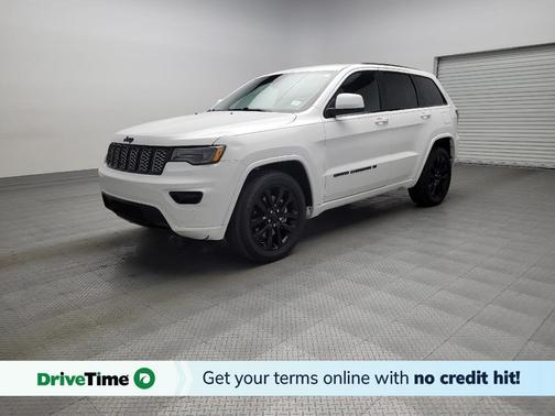 2022 Jeep Grand Cherokee Laredo