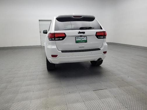 2022 Jeep Grand Cherokee Laredo