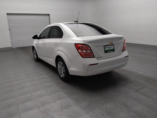 2020 Chevrolet Sonic FWD Sedan LS