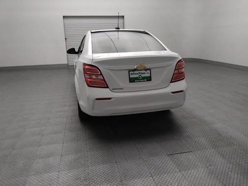 2020 Chevrolet Sonic FWD Sedan LS