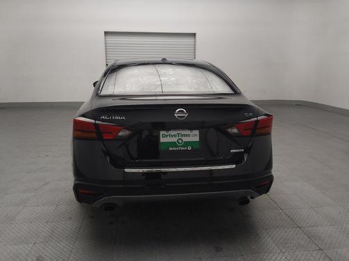 Super Black 2022 Nissan Altima SR VC-Turbo FWD