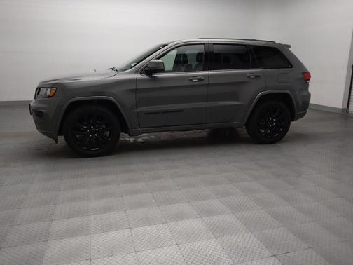 Gray 2019 Jeep Grand Cherokee Altitude