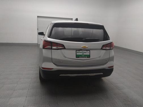 Silver Ice Metallic 2022 Chevrolet Equinox 1LT