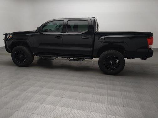 2017 Toyota Tacoma SR