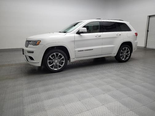 2020 Jeep Grand Cherokee Summit