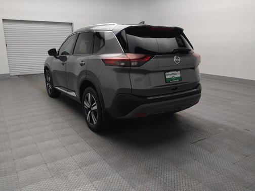 Gray 2021 Nissan Rogue SL