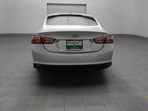 2021 Chevrolet Malibu FWD LT