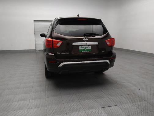 2020 Nissan Pathfinder SL 2WD