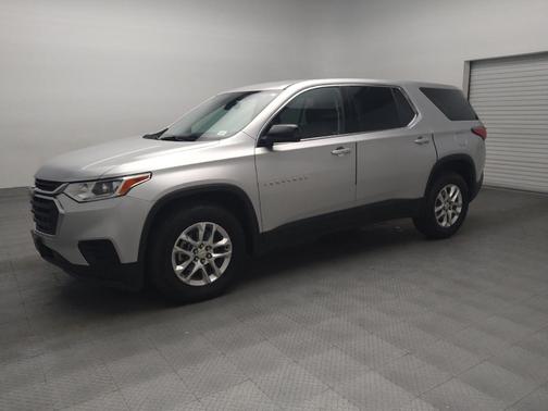 Silver Ice Metallic 2019 Chevrolet Traverse LS