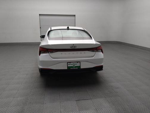 2021 Hyundai ELANTRA SE