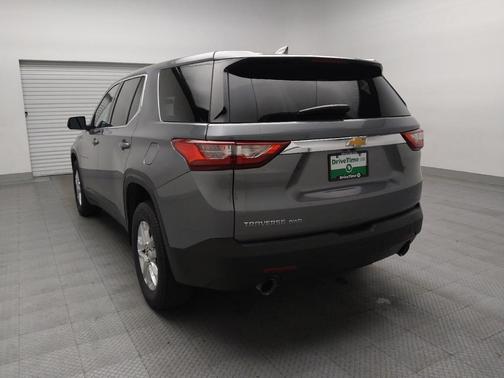 Satin Steel Metallic 2021 Chevrolet Traverse LS