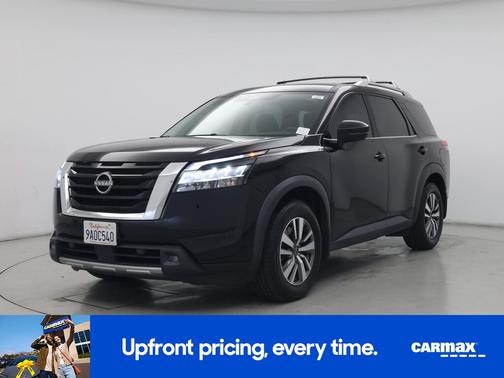 2022 Nissan Pathfinder SL