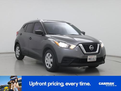 Gray 2019 Nissan Kicks S