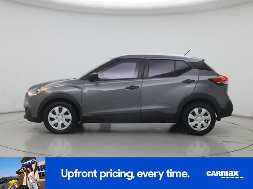 Gray 2019 Nissan Kicks S