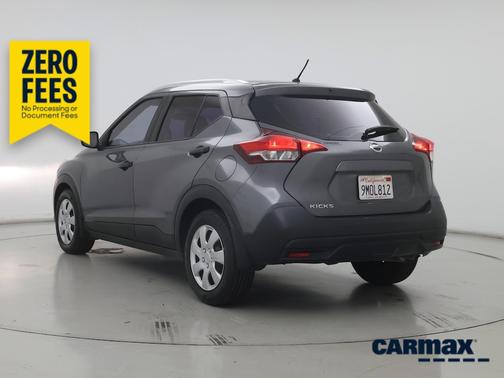 Gray 2019 Nissan Kicks S